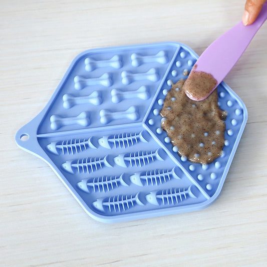 Pet Lick Pad: Enhance Your Dog’s Mealtime with Fun and Focus