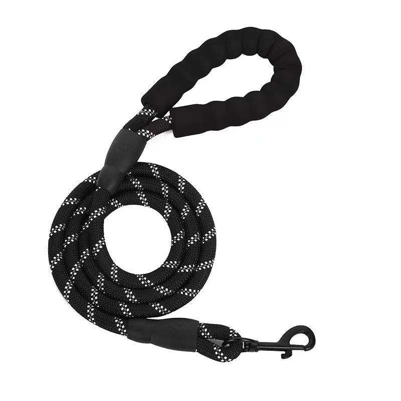 Washable 4ft Nylon Rope Leash for Large Dogs – Padded Handle, Reflective Threads, Tear-Resistant & Non-Slip Design
