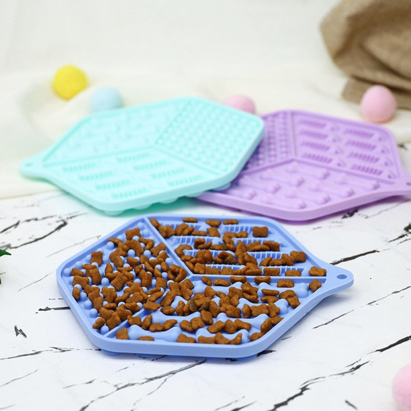 Pet Lick Pad: Enhance Your Dog’s Mealtime with Fun and Focus